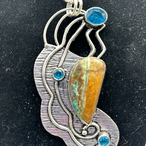 Exciting large Azurite and blue topaz pendant Sterling silver chain - Picture 2 of 9